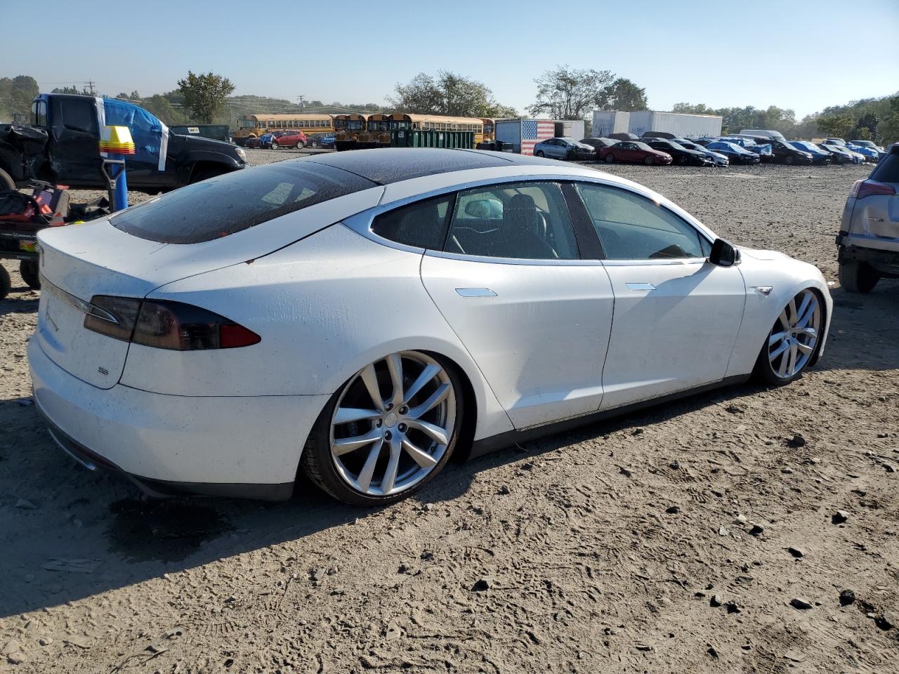 TESLA MODEL S