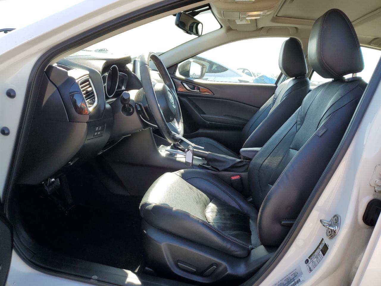 MAZDA 3 GRAND TOURING