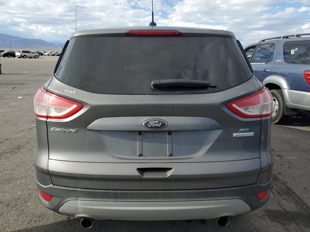 FORD ESCAPE SE