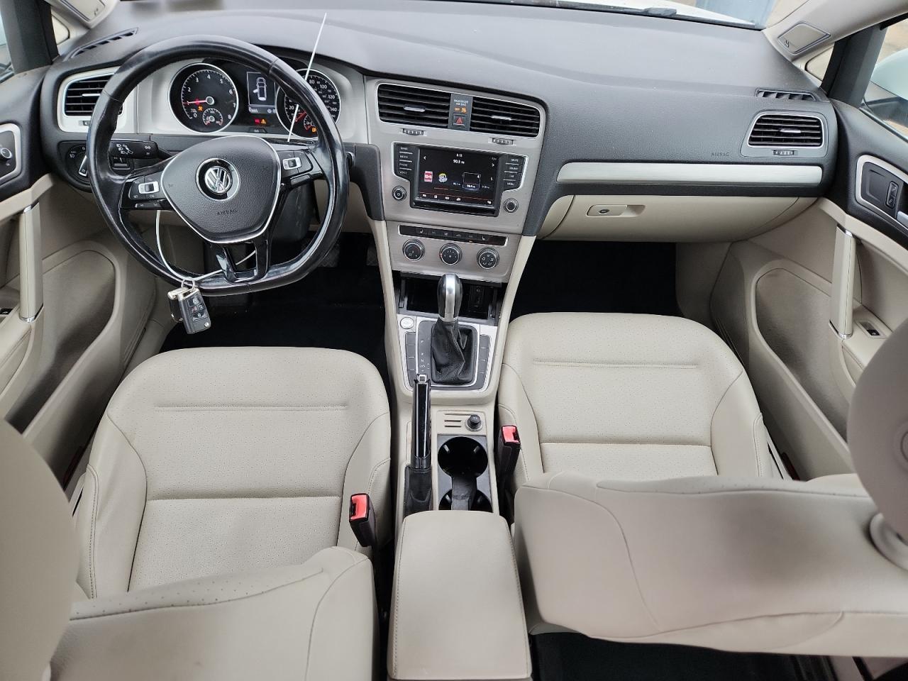 VOLKSWAGEN GOLF SPORTSVAN S