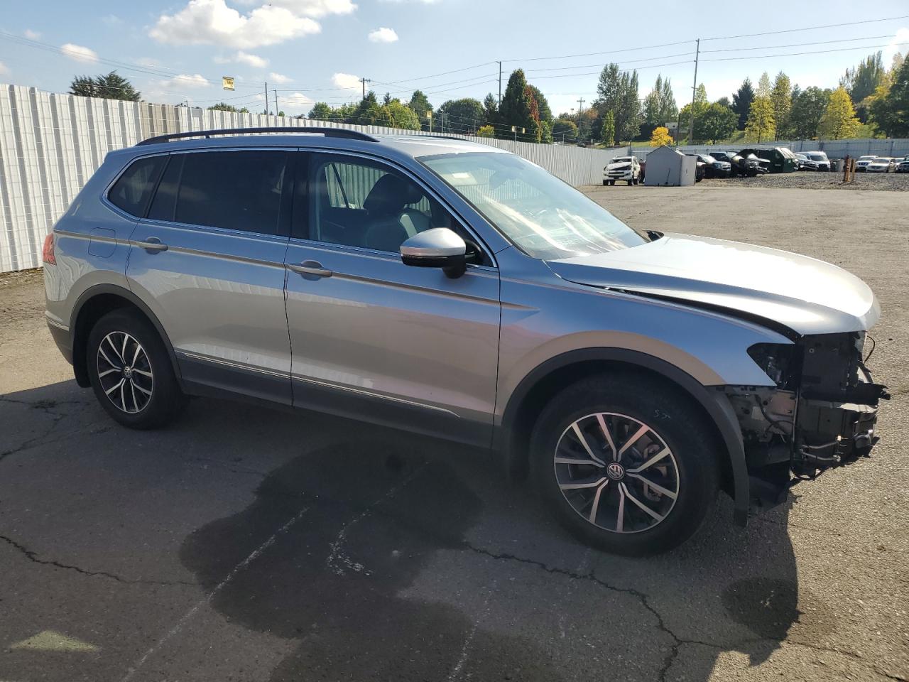 VOLKSWAGEN TIGUAN SE