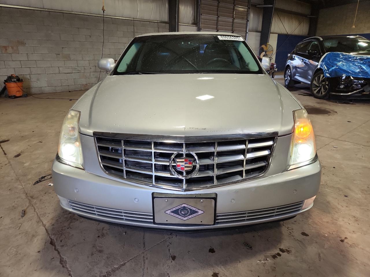 Lot #3284039885 2009 CADILLAC DTS