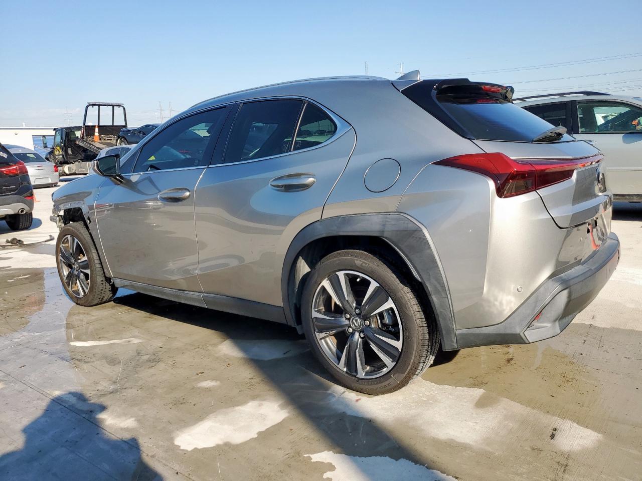 LEXUS UX 200