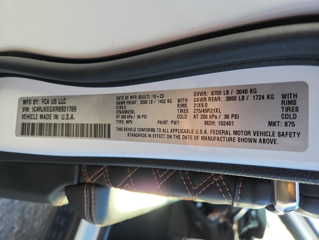 JEEP GRAND CHEROKEE L SUMMIT