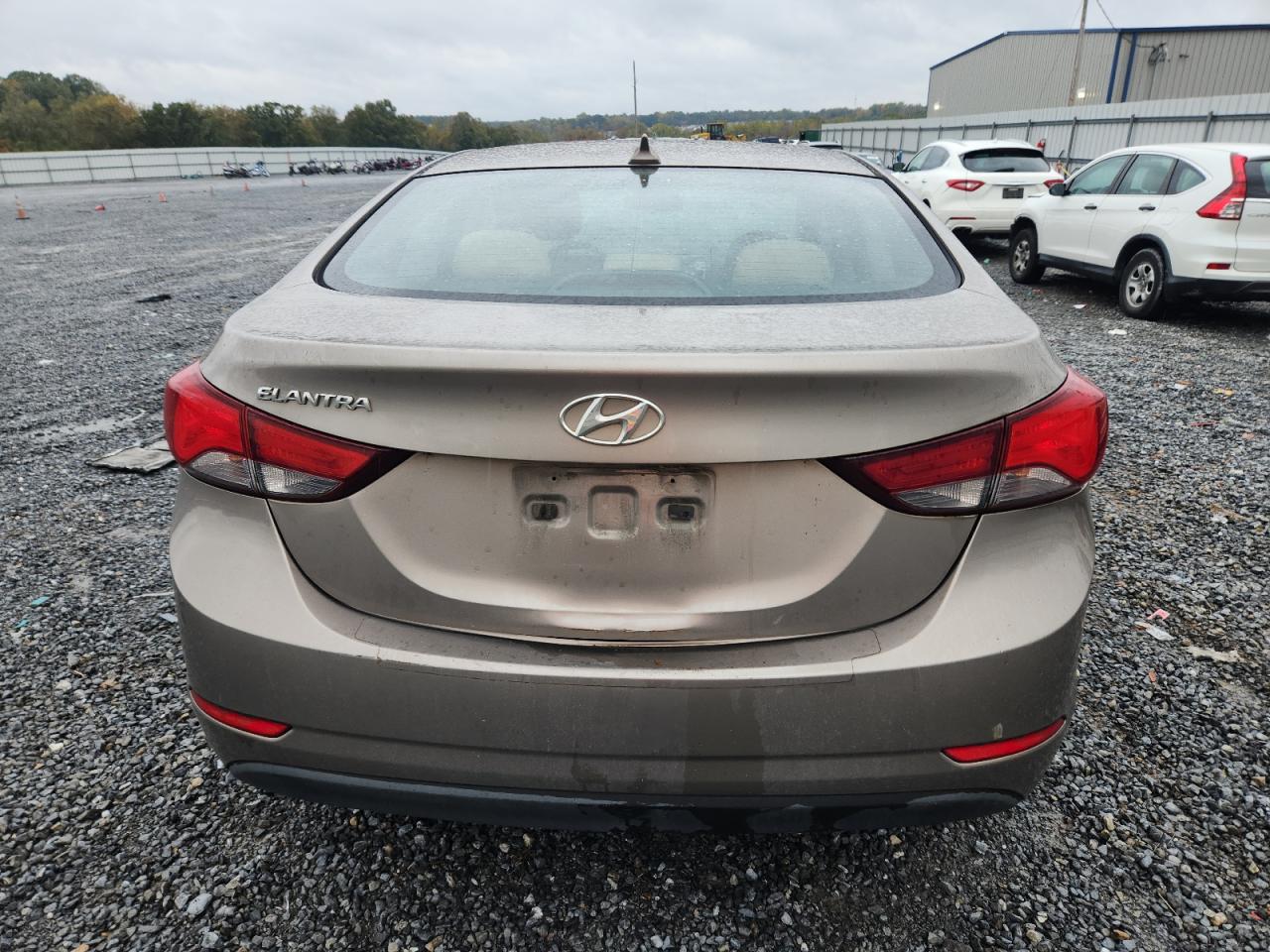 HYUNDAI ELANTRA SE