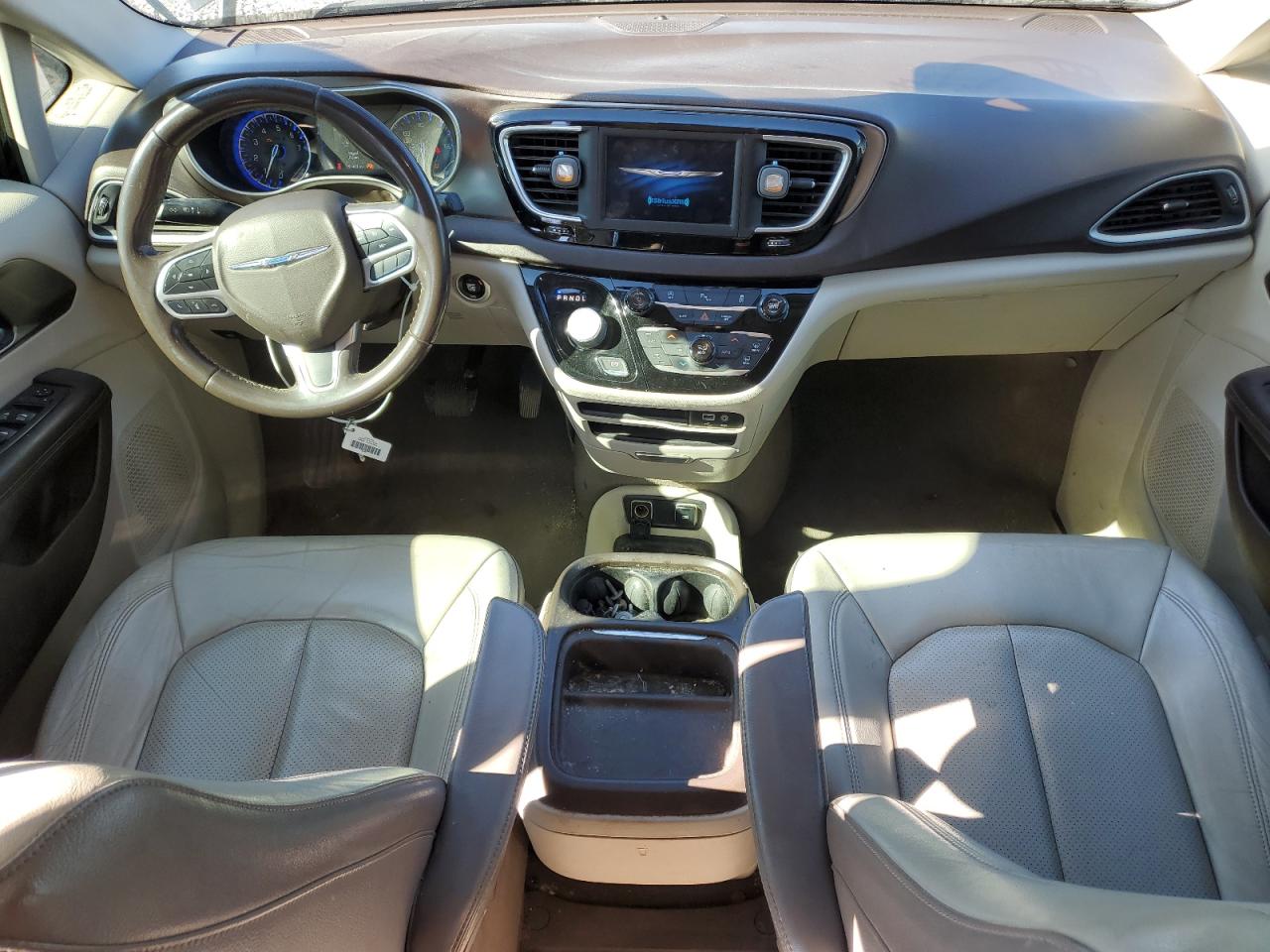 CHRYSLER PACIFICA TOURING L
