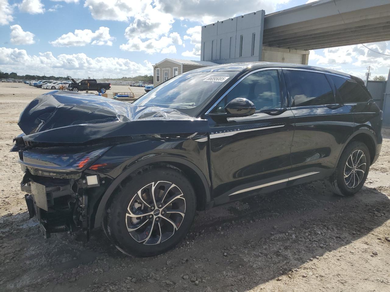 LINCOLN NAUTILUS PREMIERE