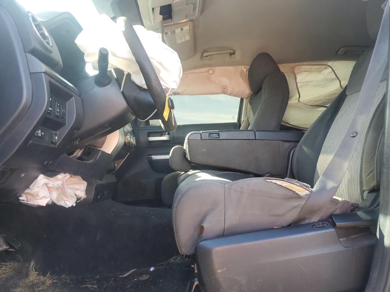 TOYOTA TUNDRA CREWMAX SR5