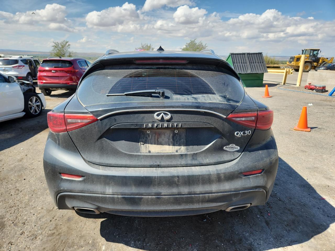 INFINITI QX30 BASE