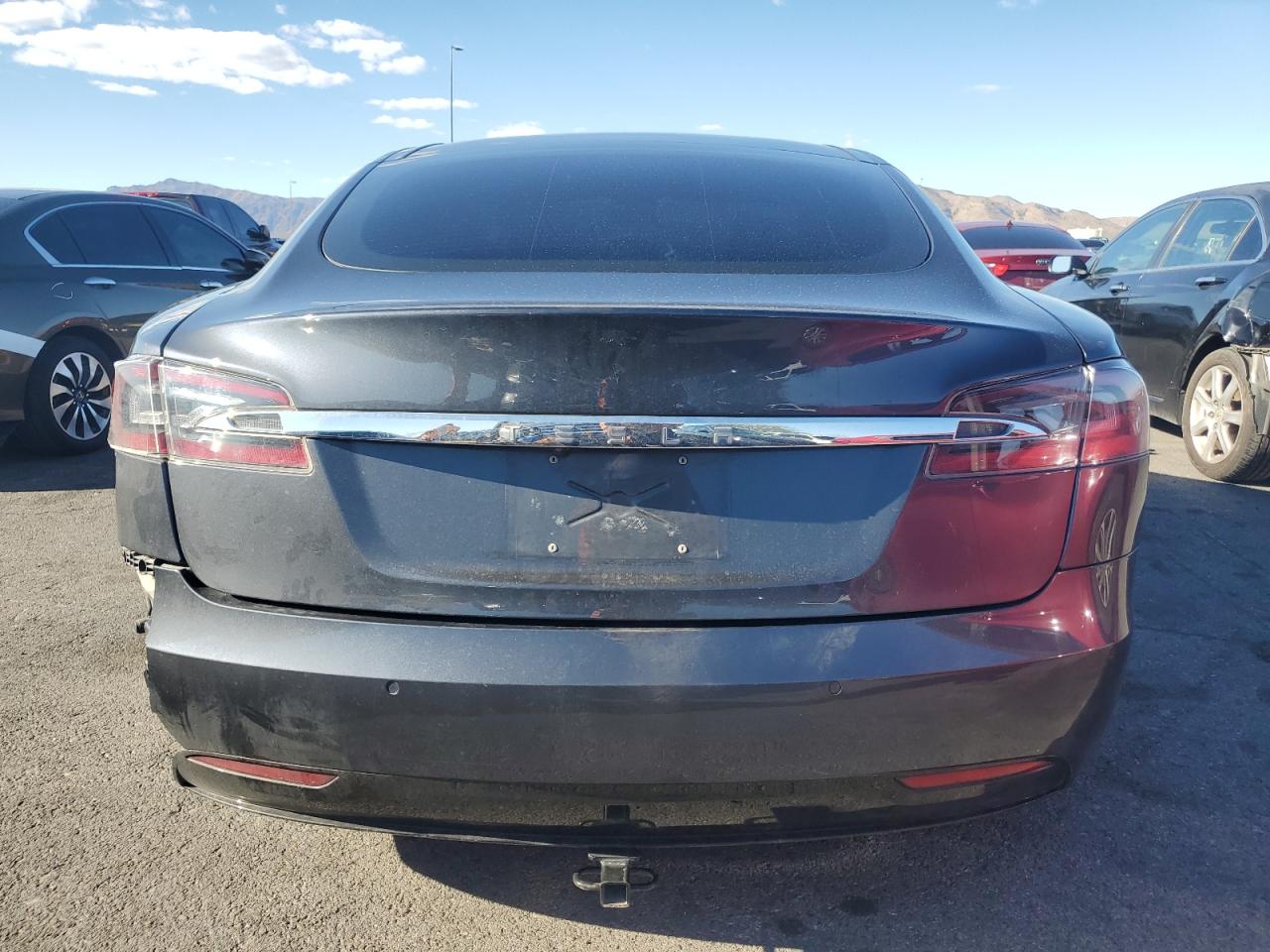 TESLA MODEL S