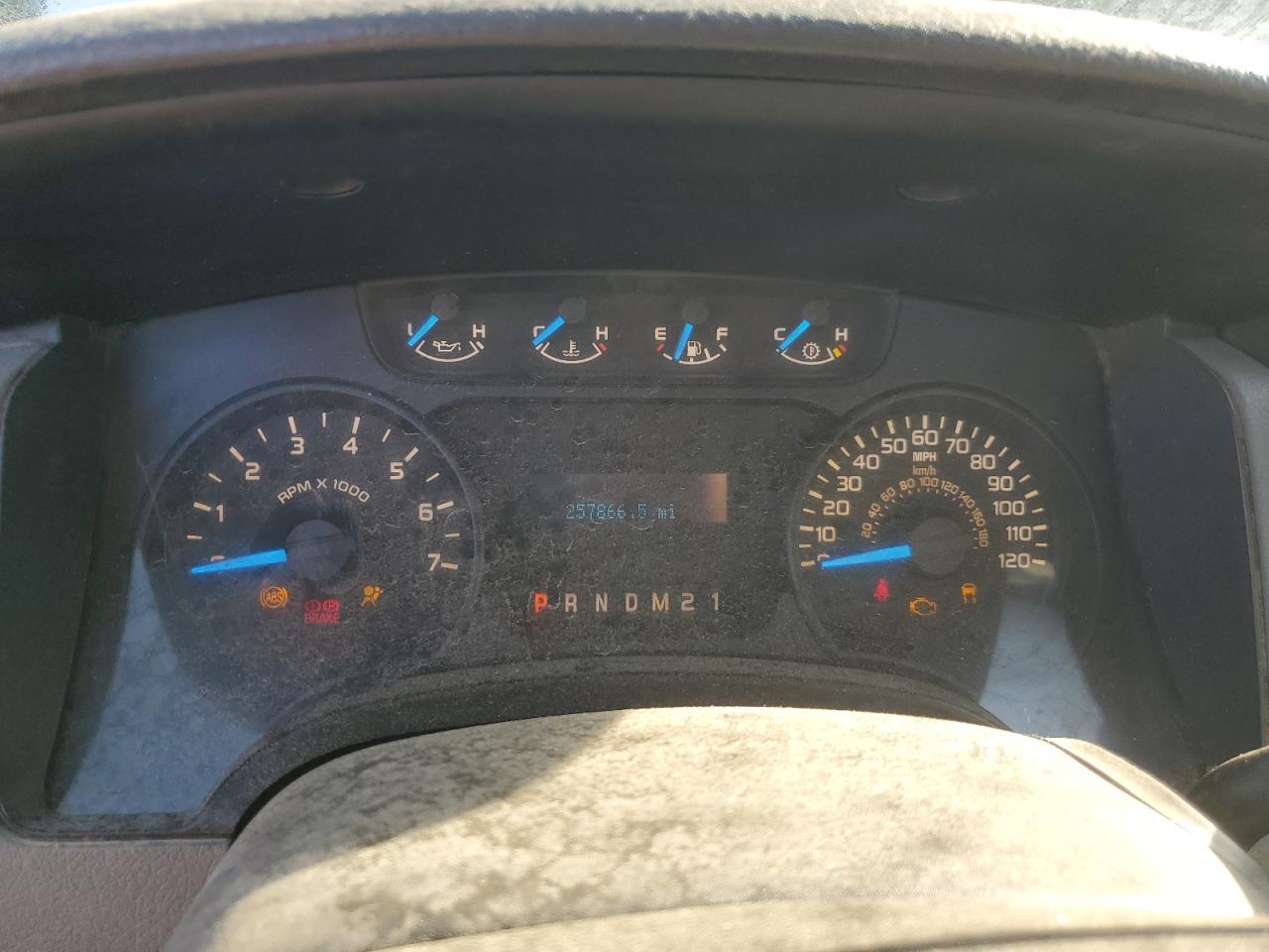 FORD F-150 SUPER CAB