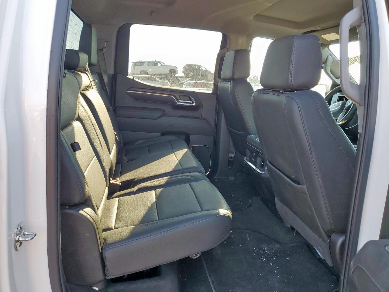 GMC SIERRA C1500 SLT