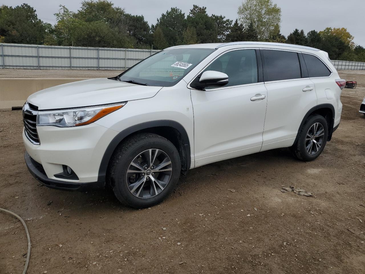 TOYOTA HIGHLANDER XLE