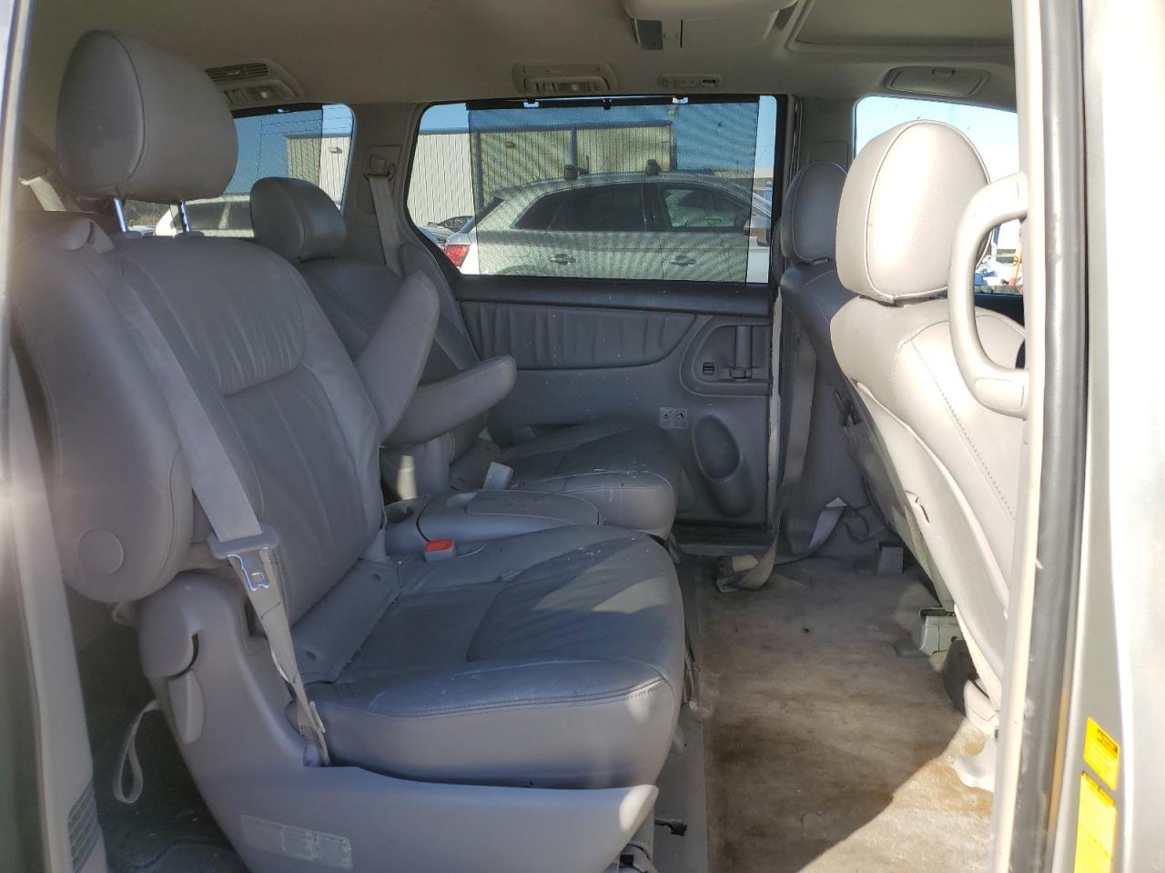 Lot #3302818924 2007 TOYOTA SIENNA XLE
