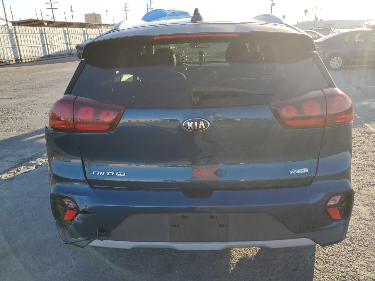 KIA NIRO LX