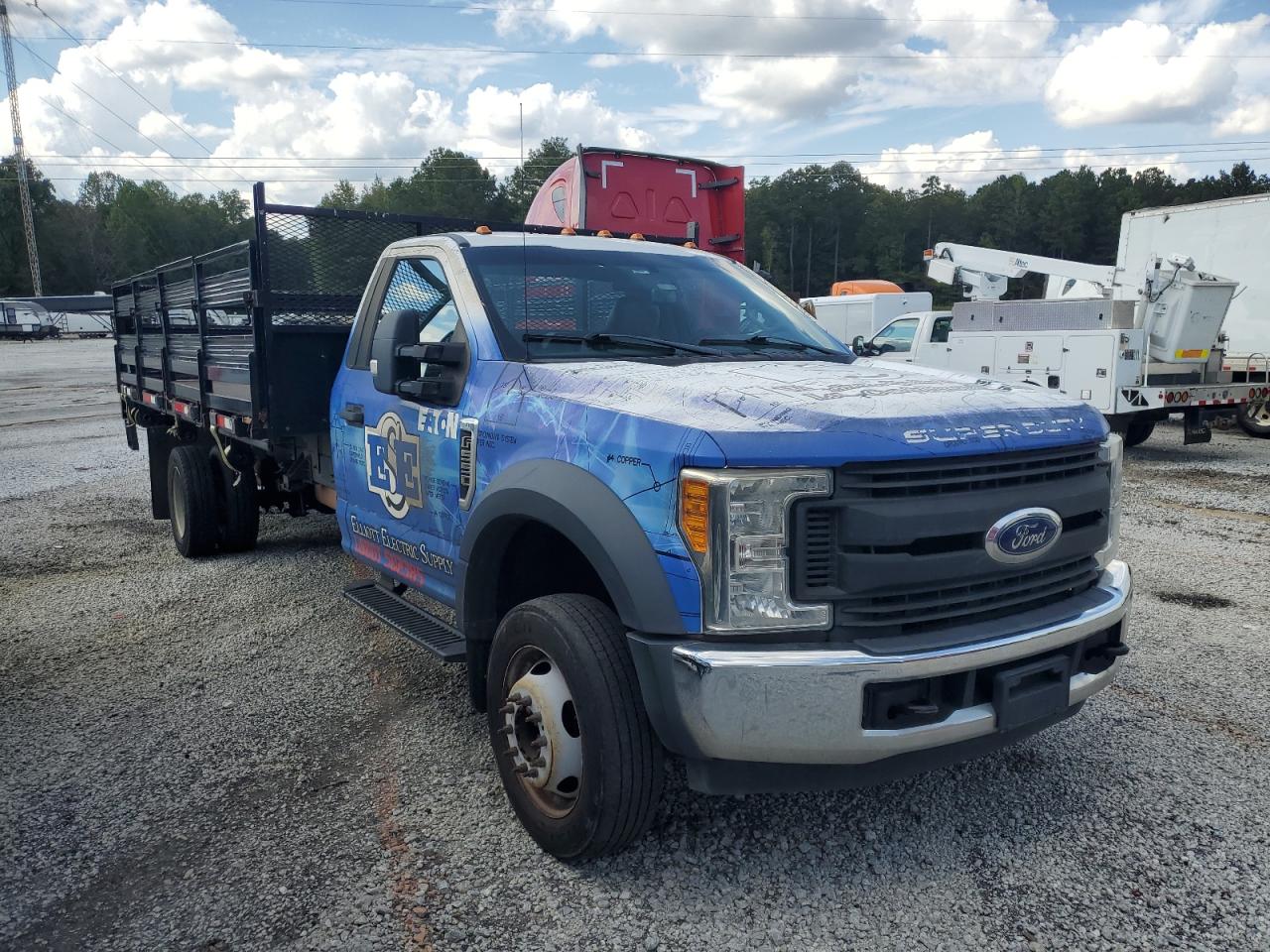 FORD F-550 SUPER DUTY