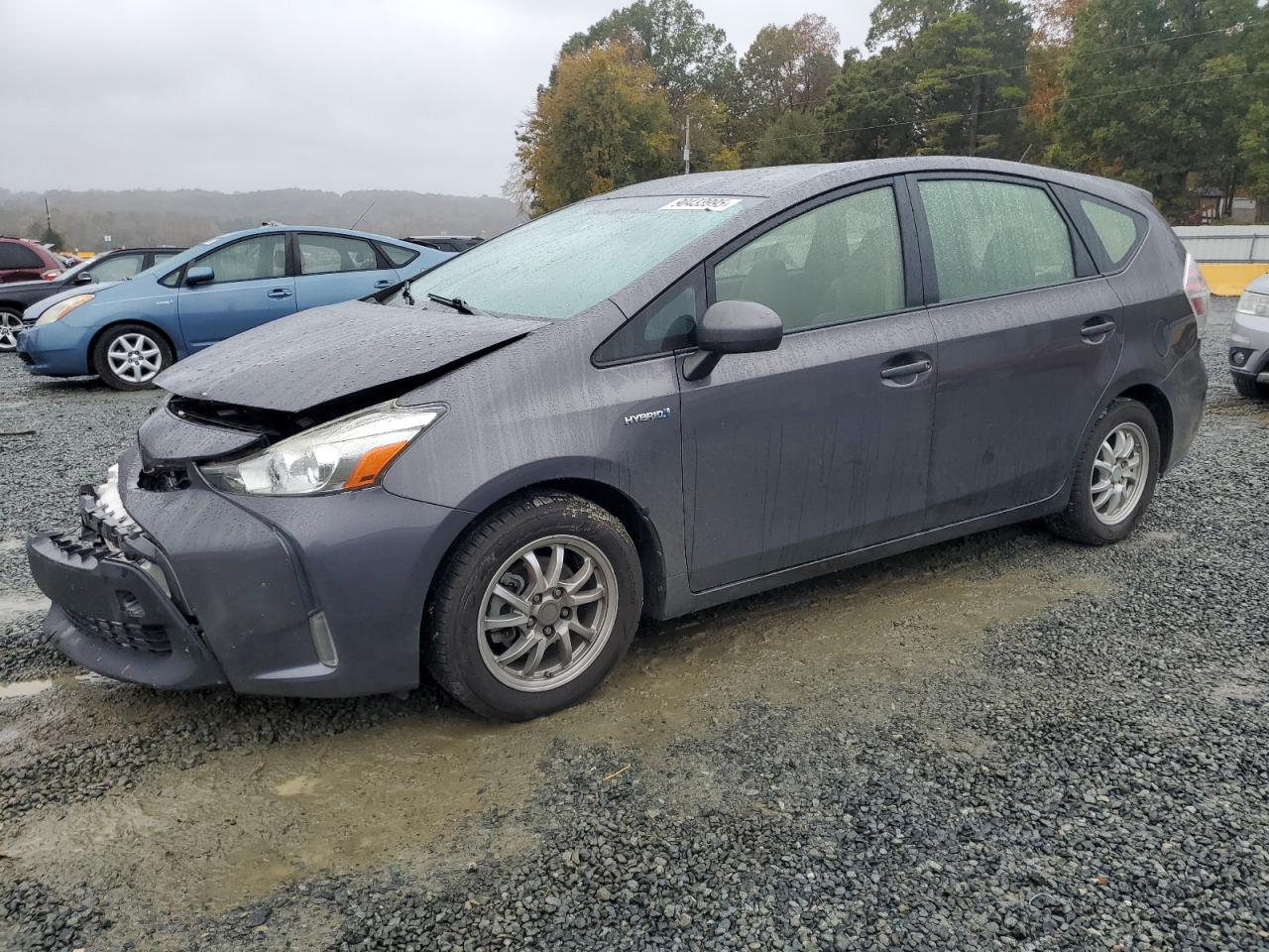 TOYOTA PRIUS V