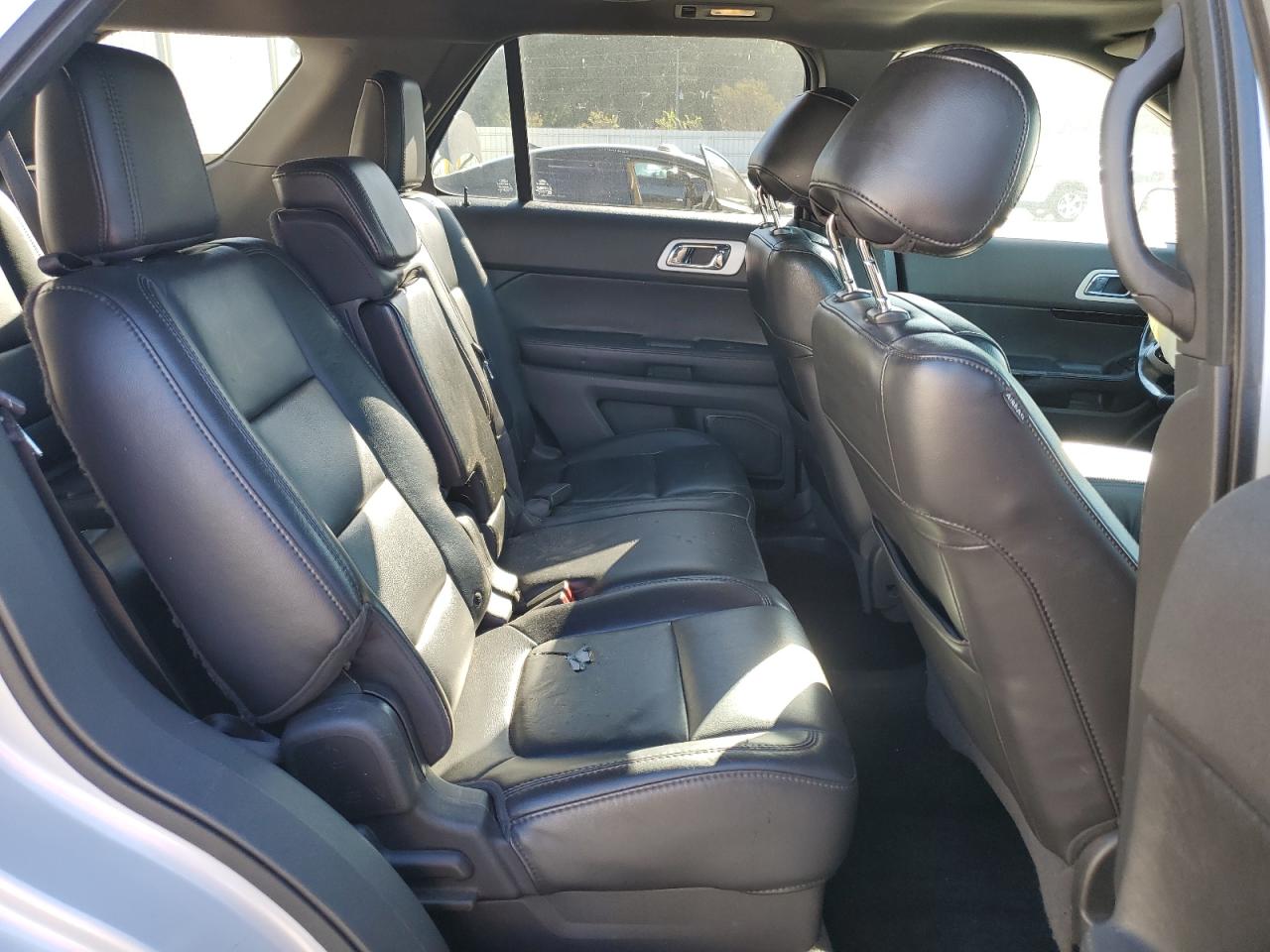 FORD EXPLORER LIMITED