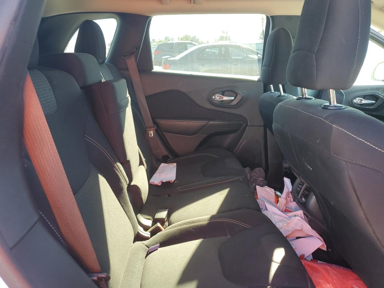 JEEP GRAND CHEROKEE LATITUDE