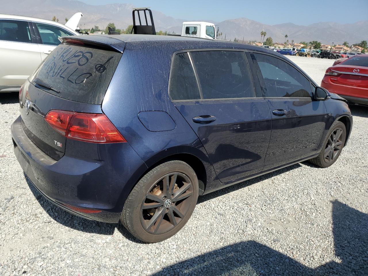 VOLKSWAGEN GOLF