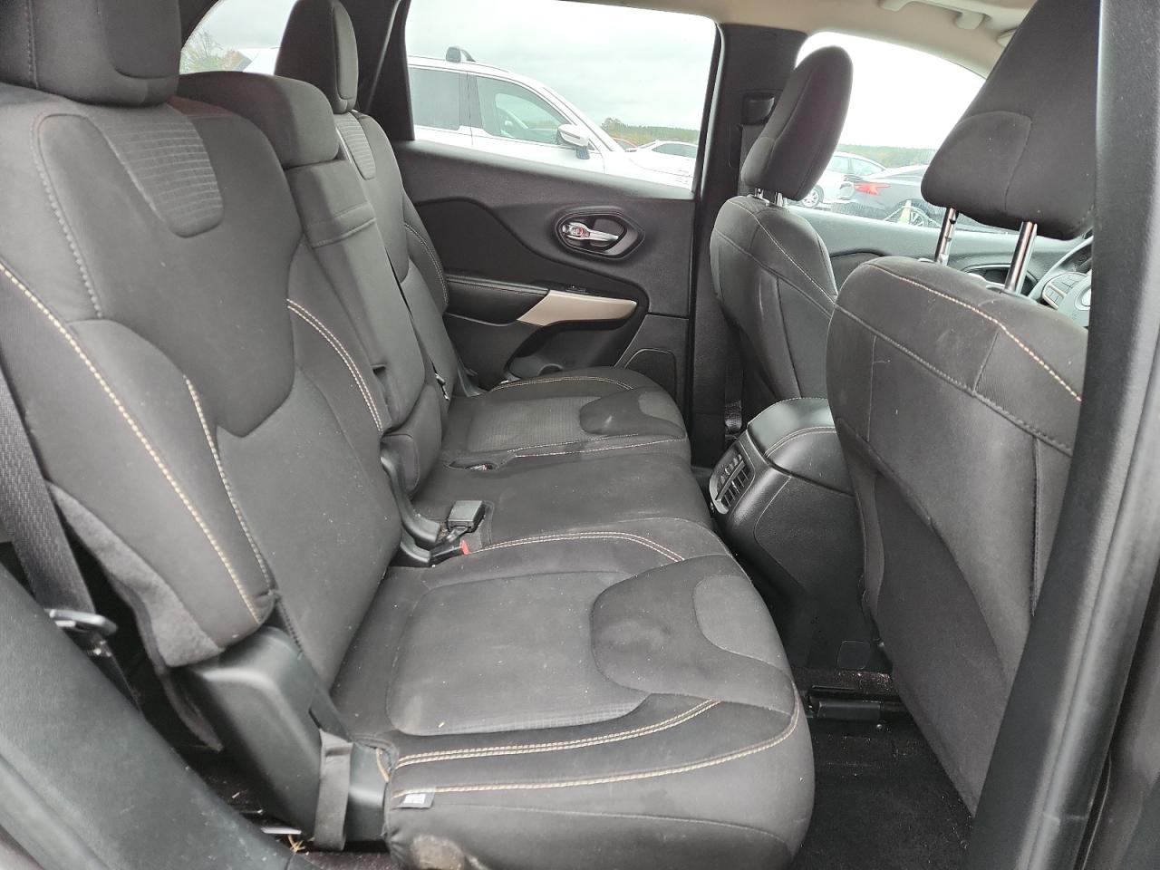 JEEP GRAND CHEROKEE LATITUDE