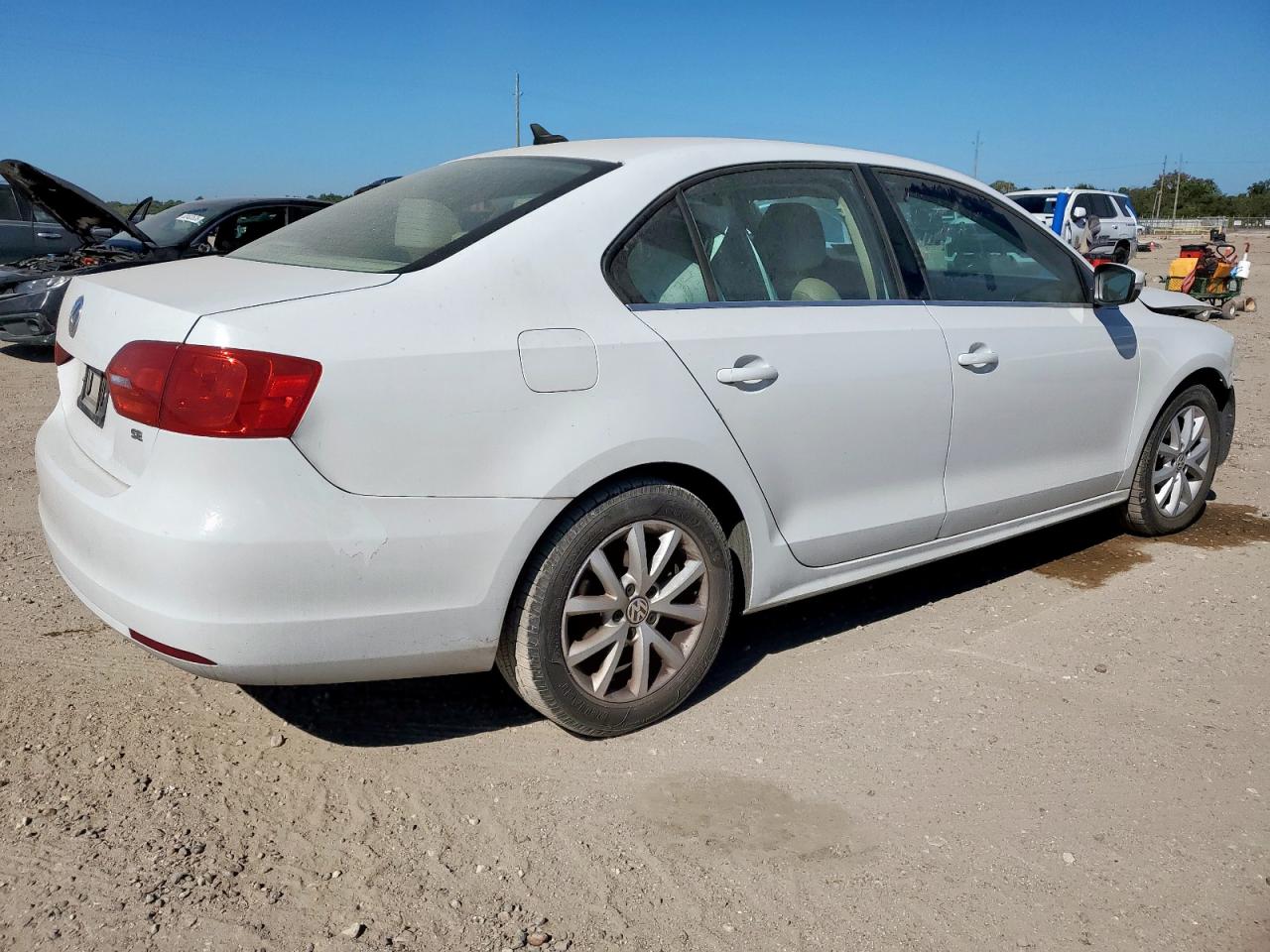 VOLKSWAGEN JETTA SE