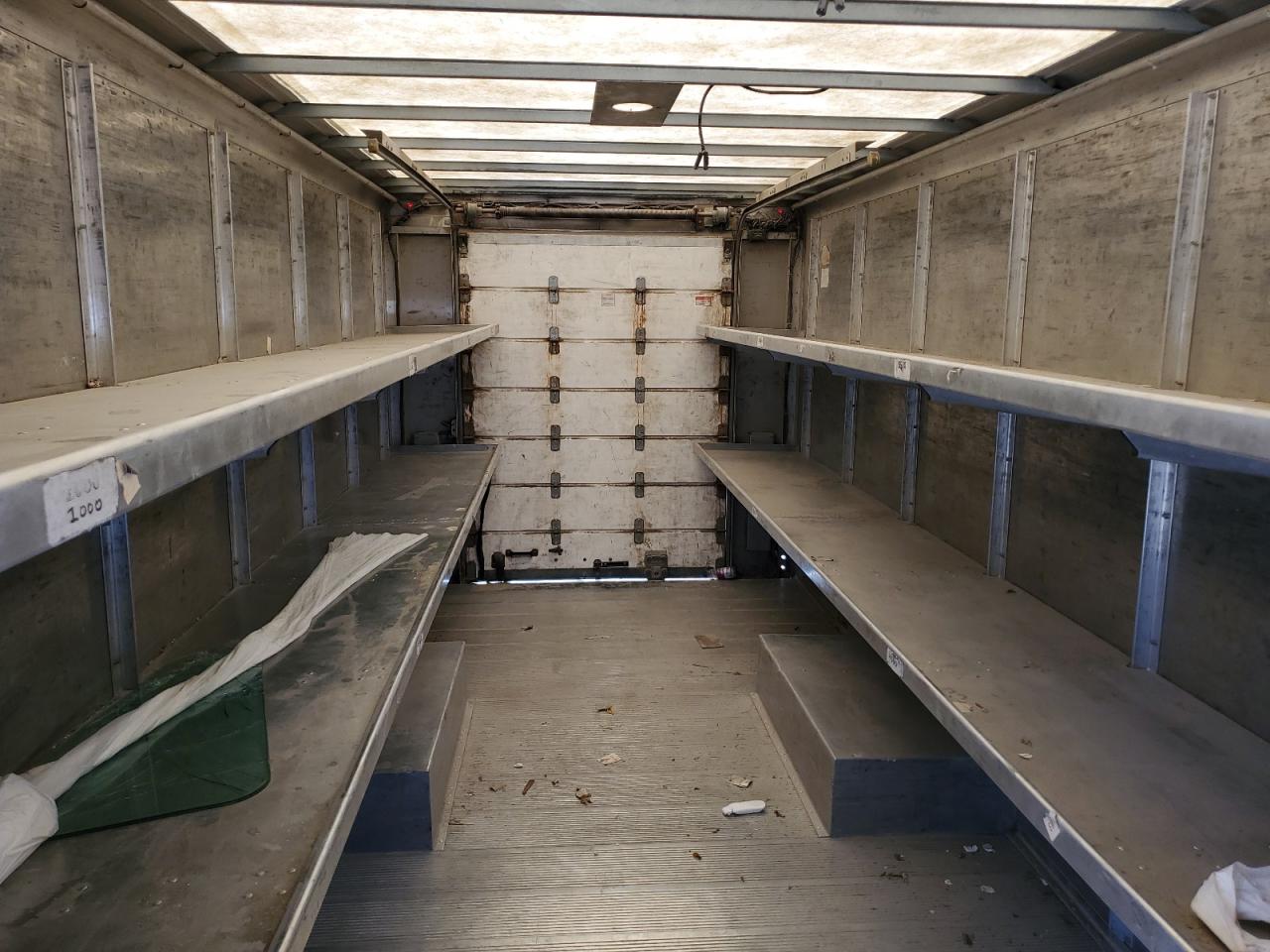 FORD ECONOLINE E450 SUPER DUTY COMMERCIAL STRIPPED CHASSIS