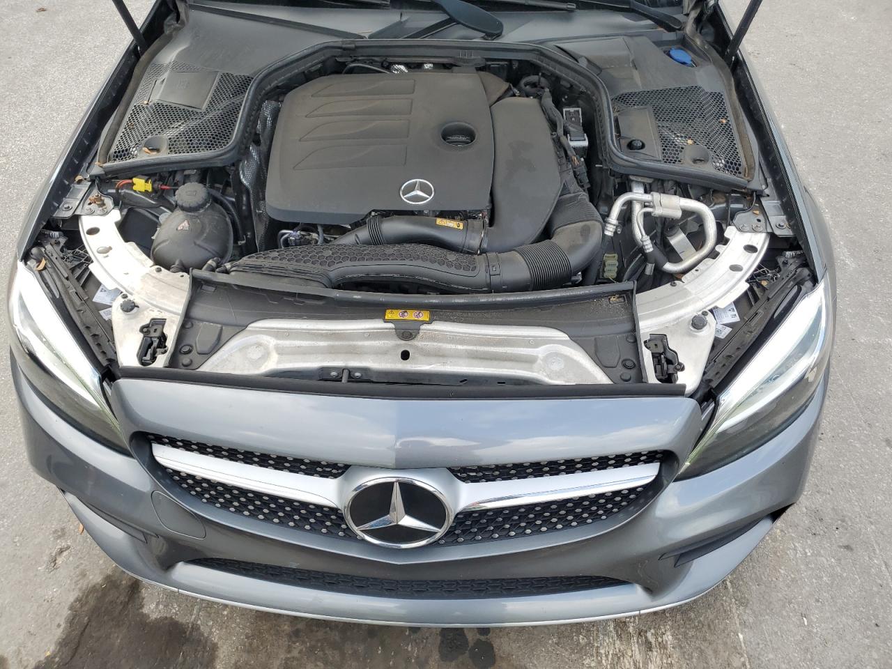 MERCEDES-BENZ C-CLASS 300