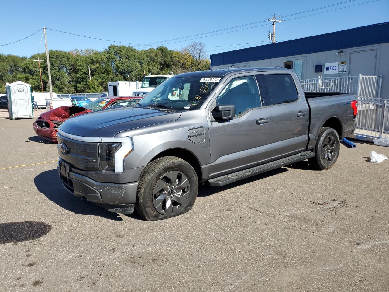 FORD F-150 LIGHTNING PRO