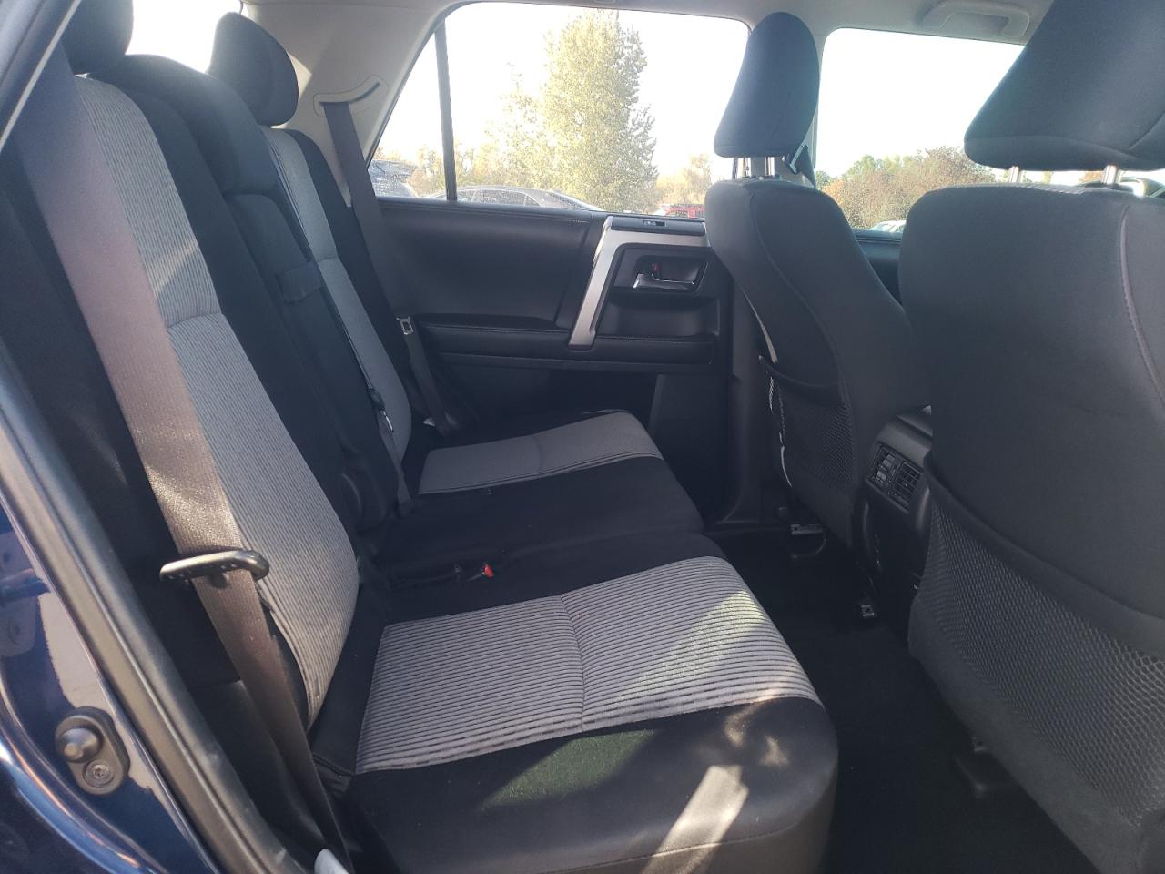 TOYOTA 4RUNNER SR5/SR5 PREMIUM