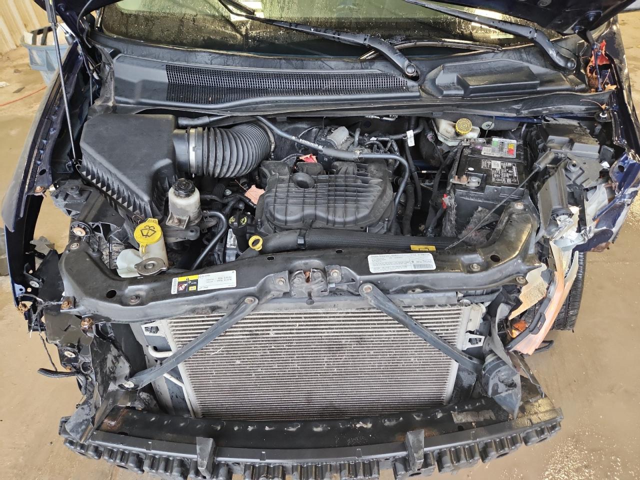 CHRYSLER TOWN & COUNTRY LIMITED