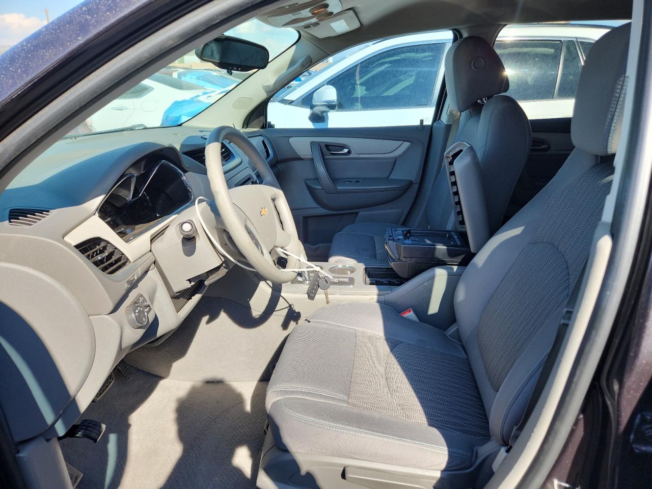 CHEVROLET TRAVERSE LS