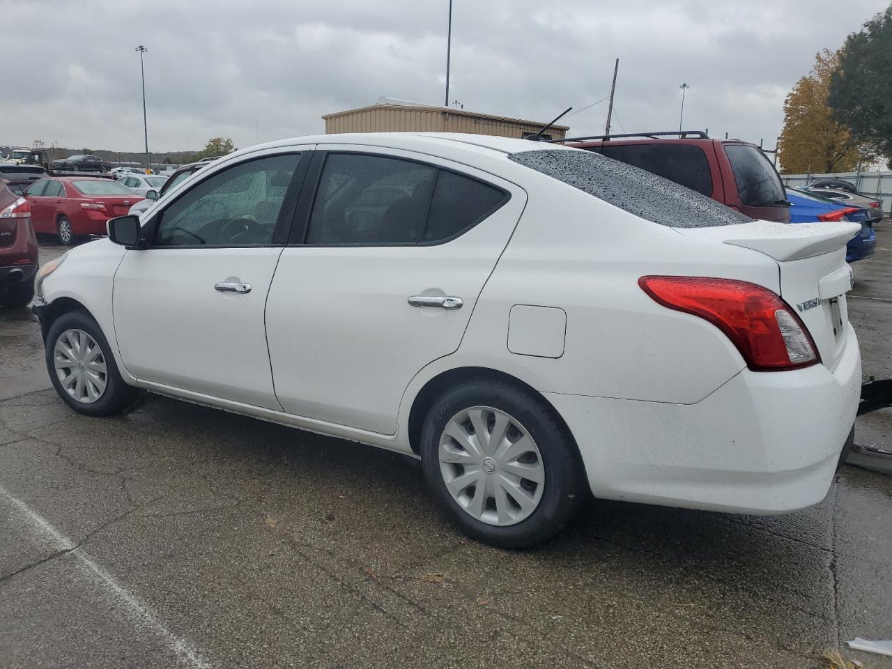 NISSAN VERSA S
