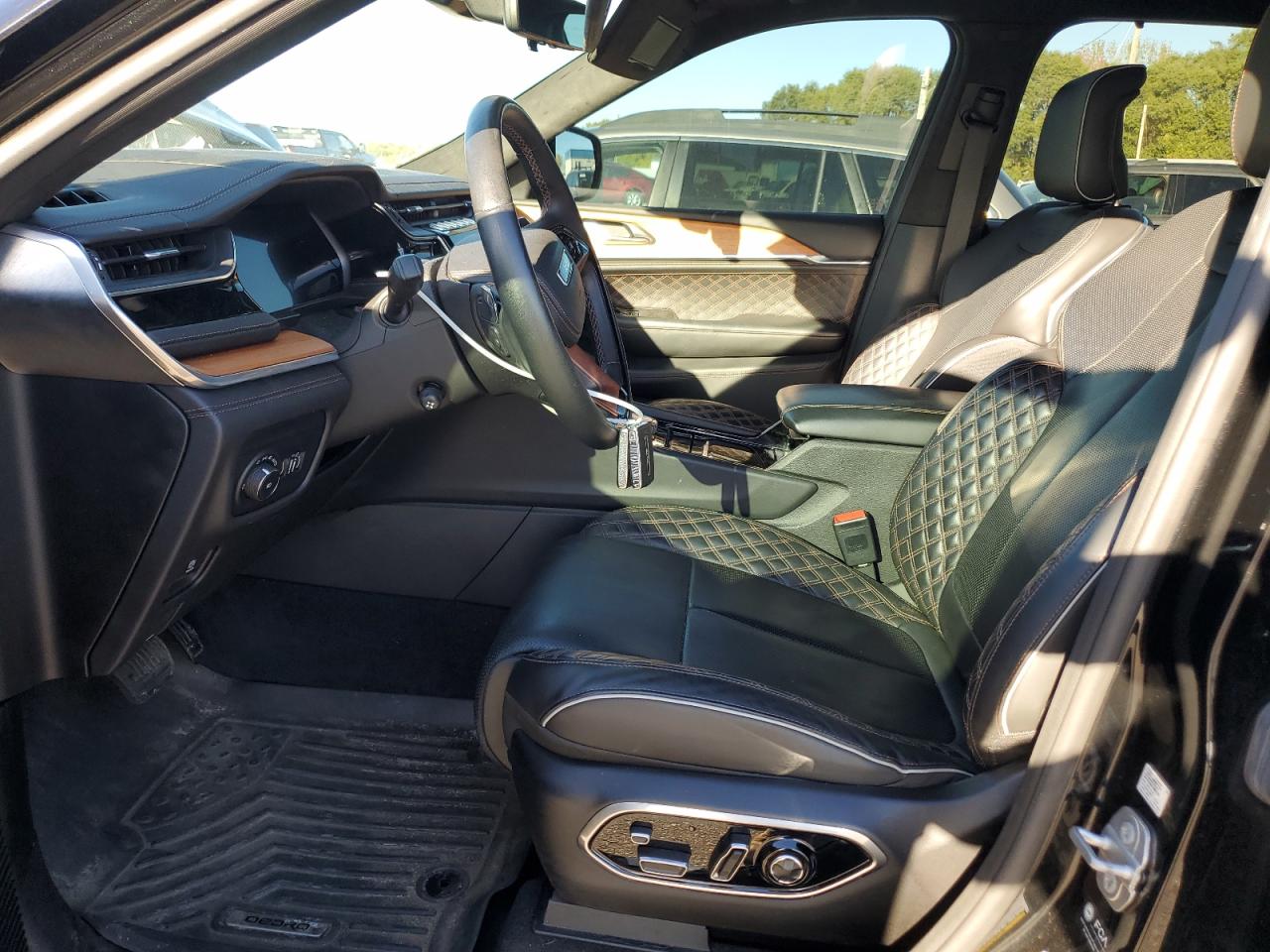 JEEP GRAND CHEROKEE SUMMIT