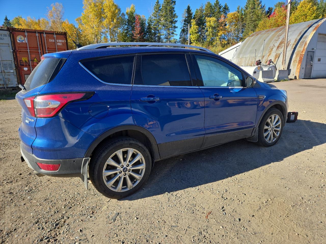 FORD ESCAPE TITANIUM