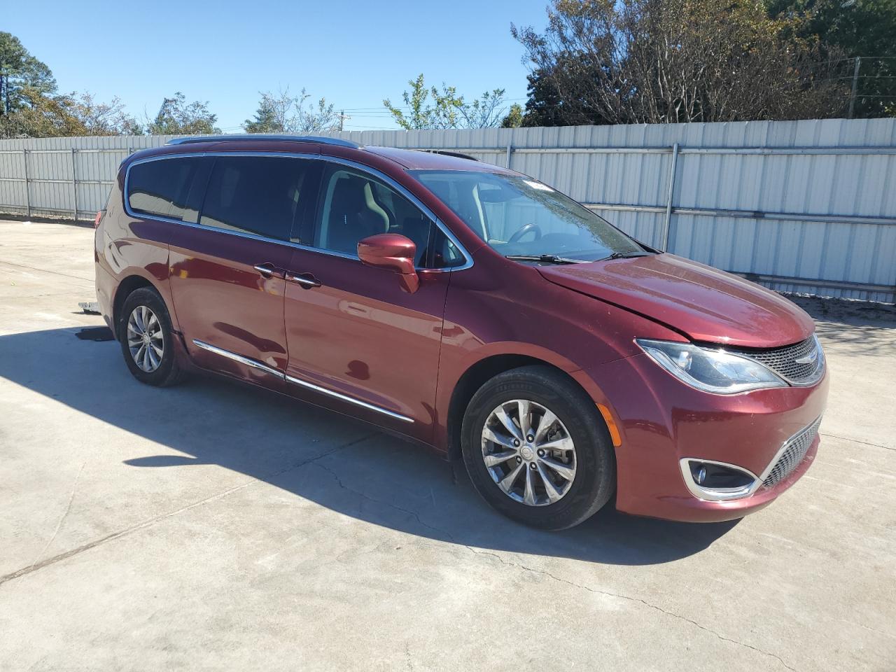 CHRYSLER PACIFICA TOURING L