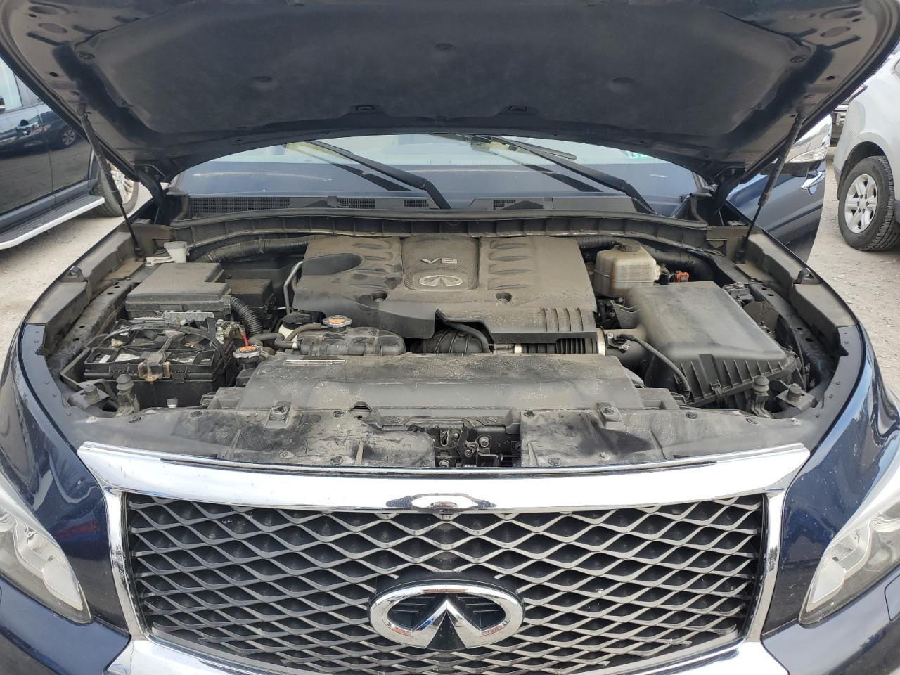 INFINITI QX80 BASE