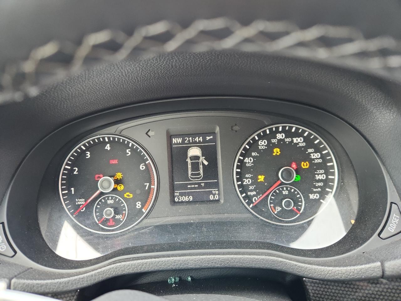 VOLKSWAGEN PASSAT SE