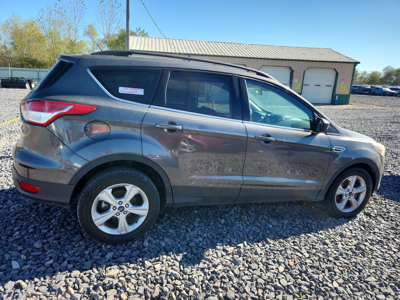 FORD ESCAPE SE