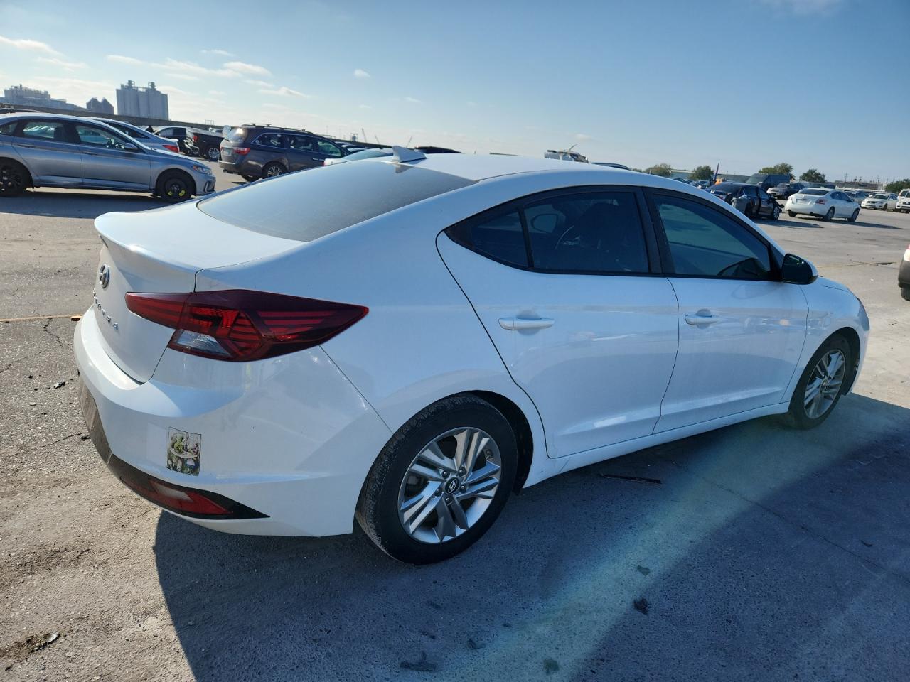 Lot #3297914776 2019 HYUNDAI ELANTRA SE