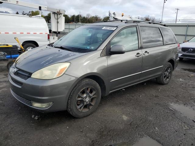 TOYOTA SIENNA XLE