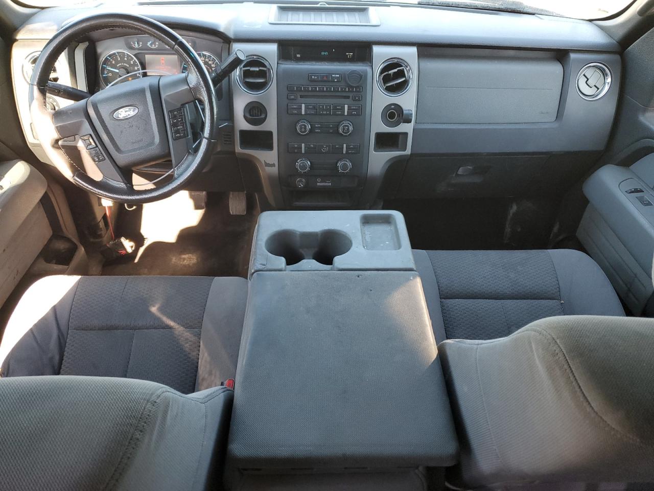 FORD F-150 SUPER CAB