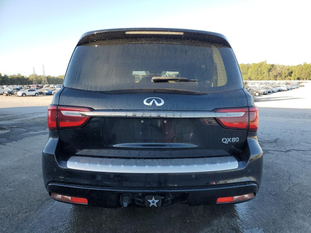 INFINITI QX80 LUXE
