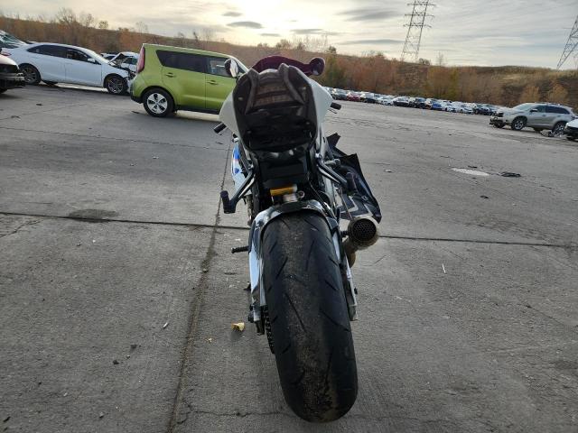 2015 BMW S 1000 RR - WB10D2100FZ352883