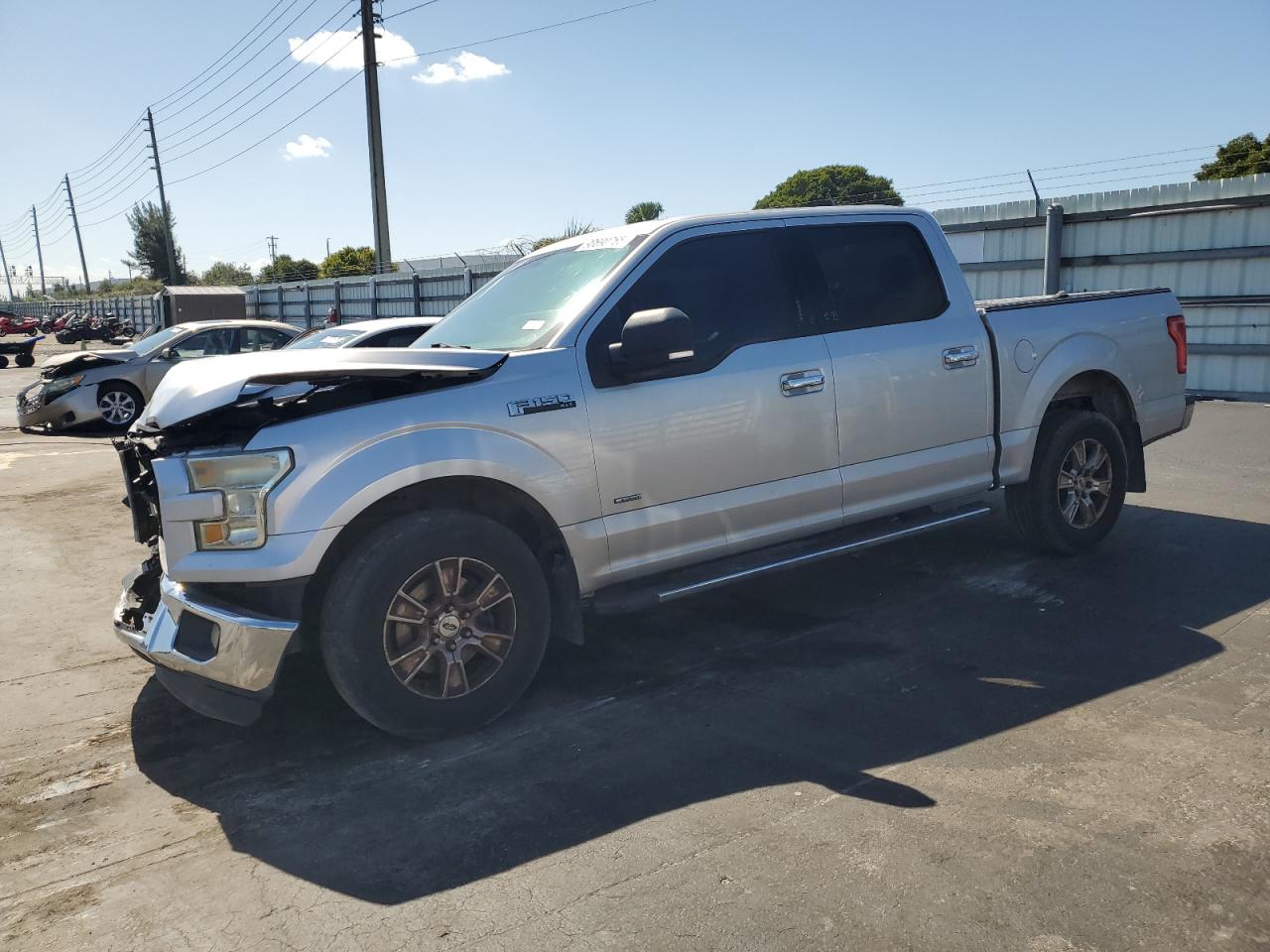 FORD F-150 SUPERCREW