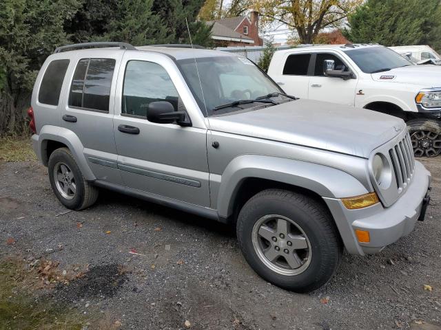 2005 JEEP LIBERTY RE - Inny widok