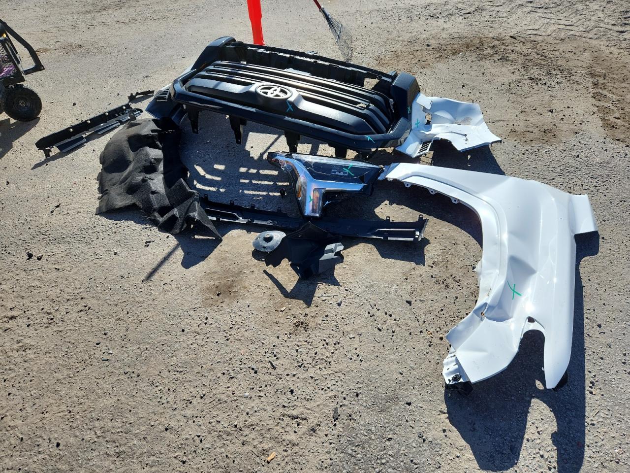 TOYOTA TUNDRA CREWMAX SR