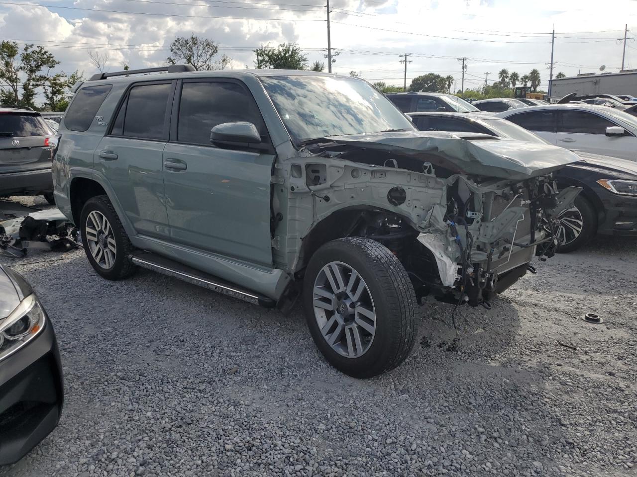 TOYOTA 4RUNNER TRD SPORT