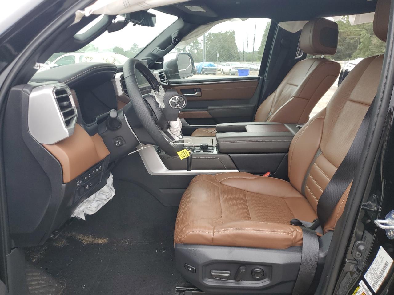 TOYOTA TUNDRA CREWMAX PLATINUM