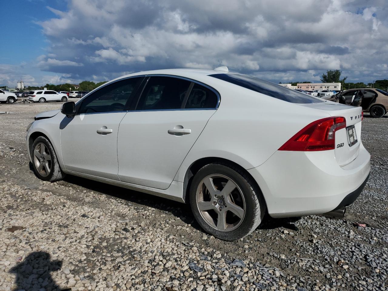 VOLVO S60 T5